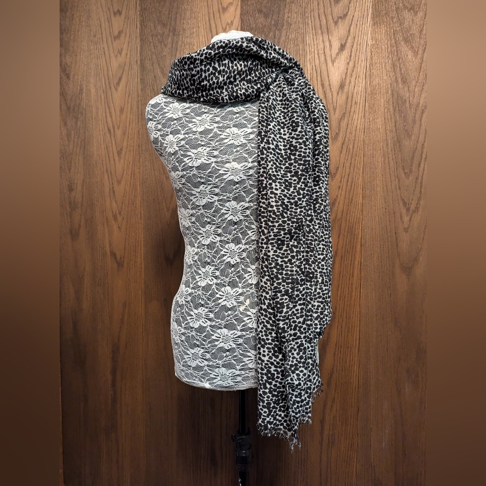 Spotted Lightweight Scarf - Picture 5 of 5